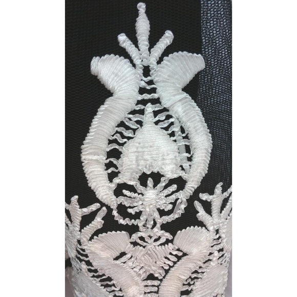 Ina Elastic Waist Soutache White and Black Skirt - Picture 4 of 5